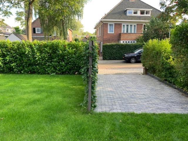 Villa Cosy Central Incl Jacuzzi Near Trainstation, Beach And City Heemstede Exterior foto